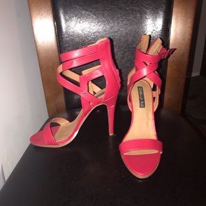 Shoes size 9